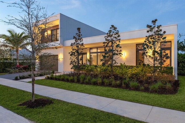 Building Photo - 16703 Botaniko Dr S