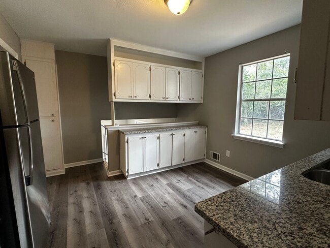 Building Photo - Oak Lake - Columbia County