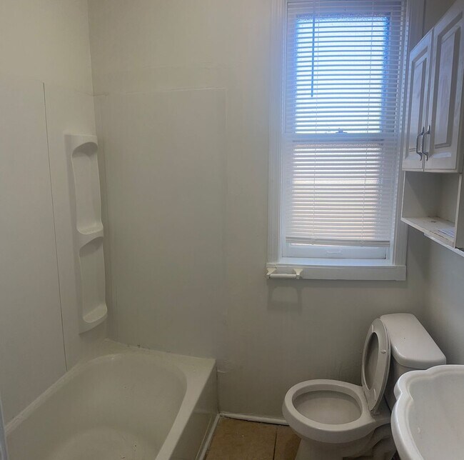 Building Photo - 4100 Virginia Ave