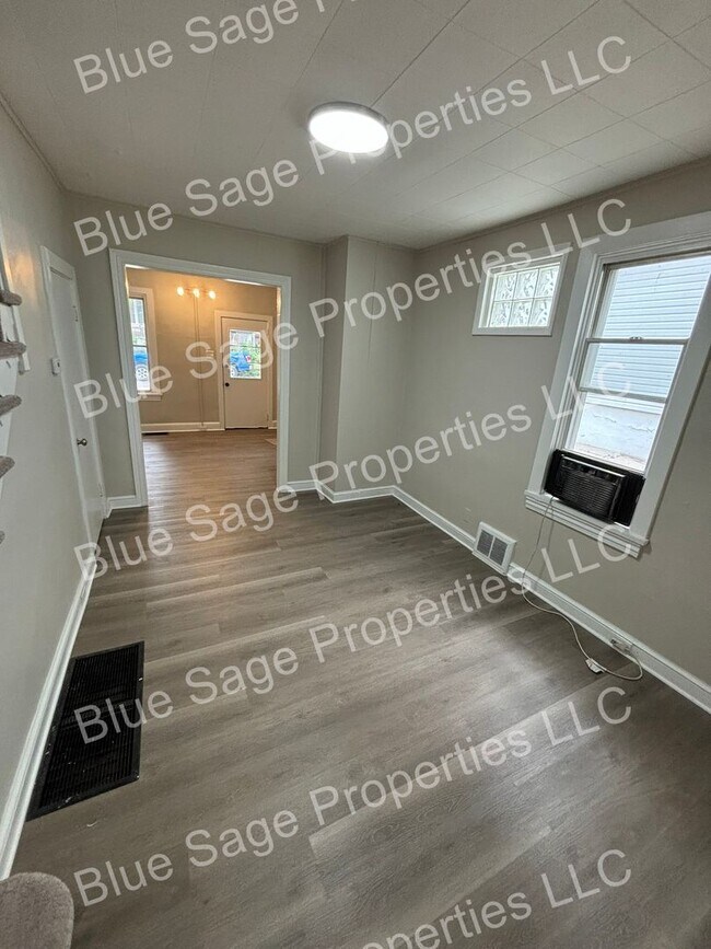 Building Photo - 126 Beech St