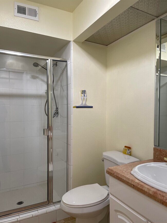 Building Photo - 6535 Caminito Northland