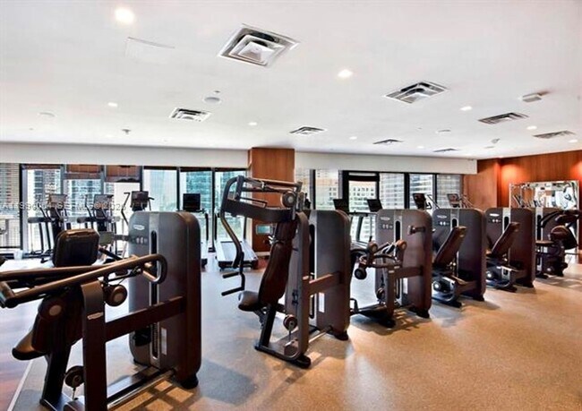 Building Photo - 1300 S Miami Ave