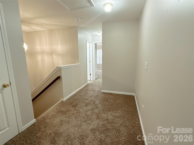Building Photo - 7629 Abigail Glen Dr