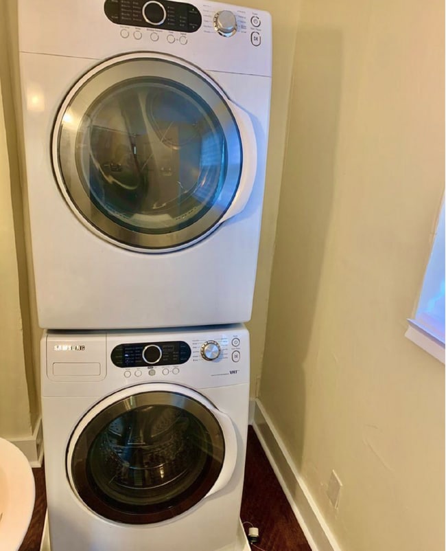 Building Photo - 1709 Cass St