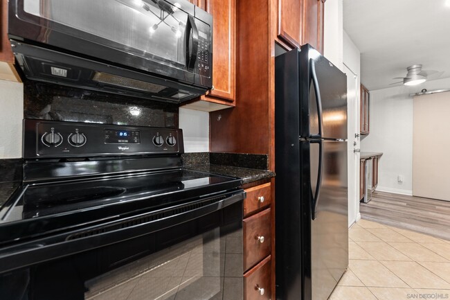 Building Photo - 4860 Rolando Ct