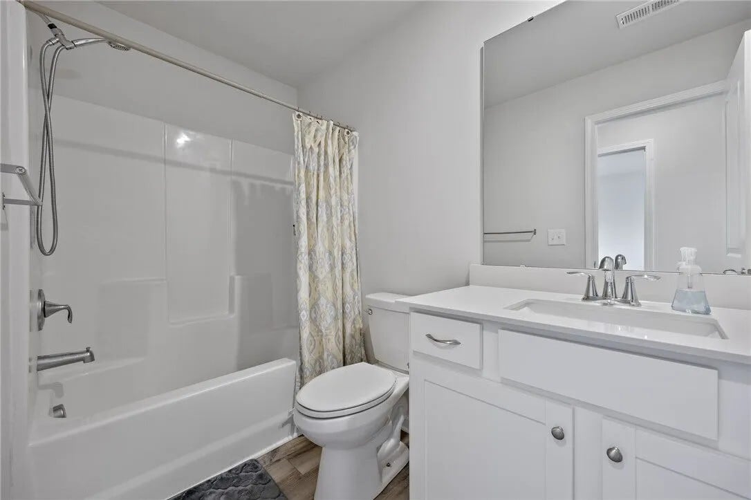 Building Photo - 559 Brasstown Ct