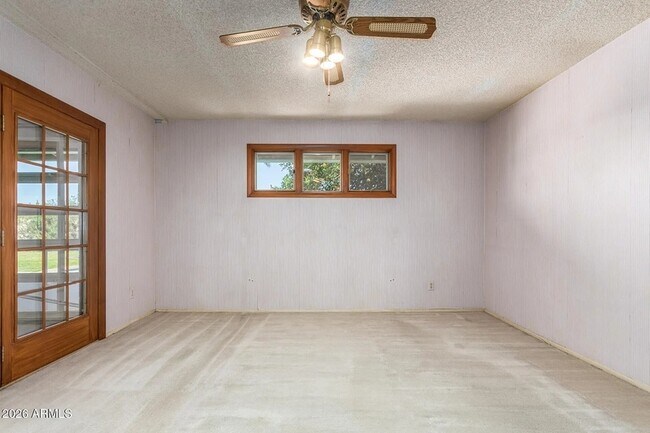 Building Photo - 650 E Malibu Dr