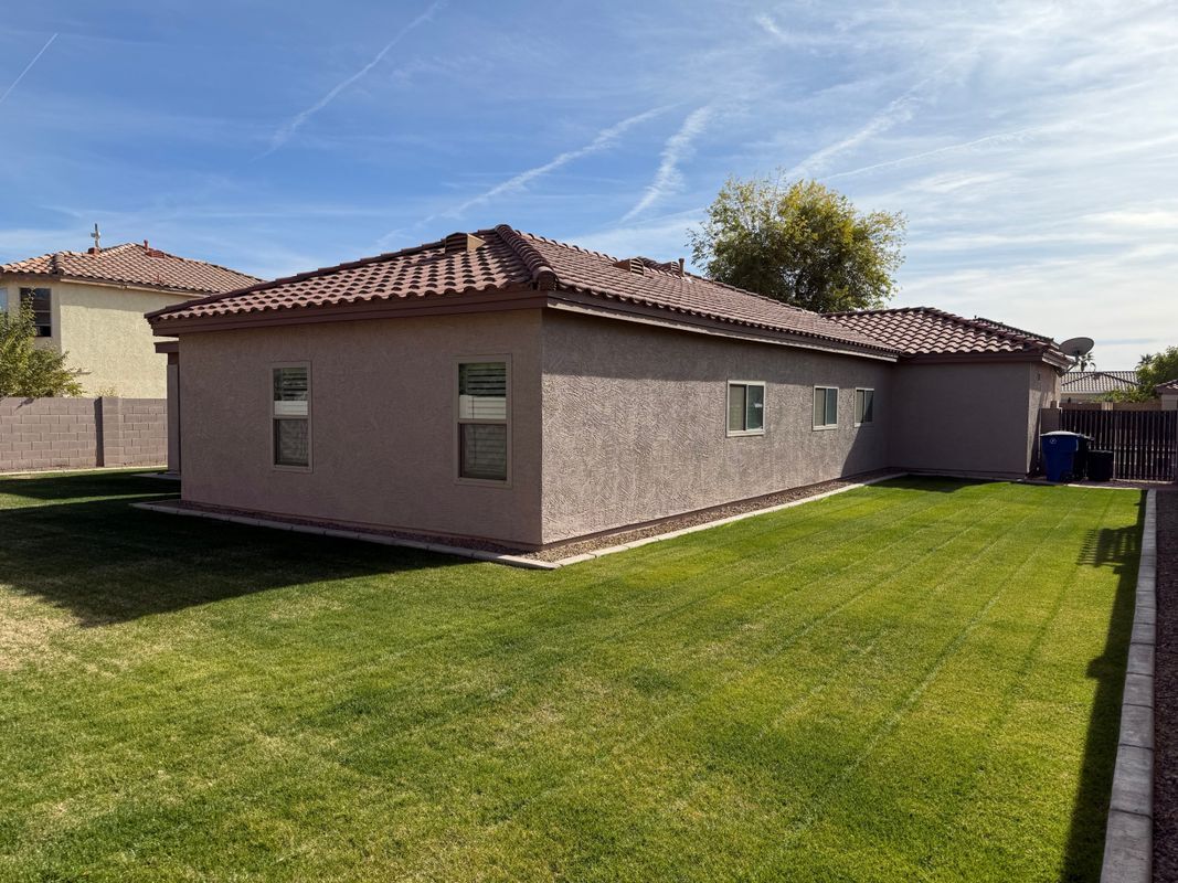 Building Photo - 2140 E Remington Pl