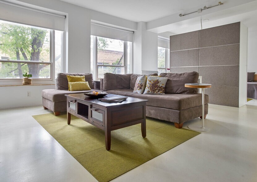 Building Photo - 508 Union Ave