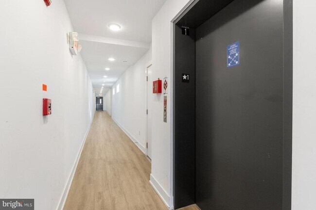 Building Photo - 1335 N Marston St