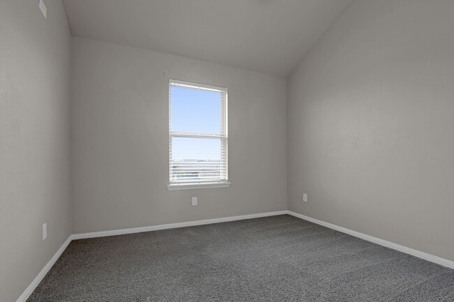Building Photo - 430 Walnut Branch Dr