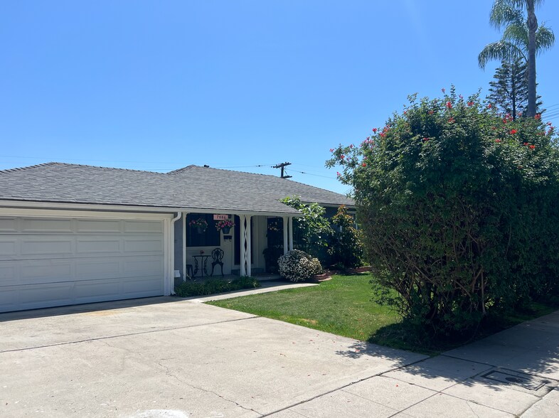 Building Photo - 7884 Boeing Ave