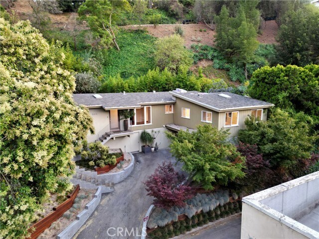 Building Photo - 2412 Canyon Oak Dr