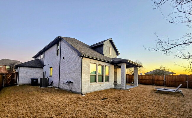 Building Photo - Beautiful 4-Bed, 4-Bath Home in McKinney w...