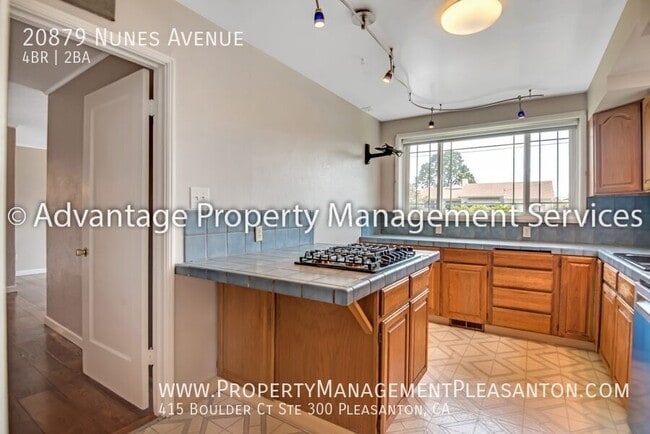 Building Photo - 20879 Nunes Ave