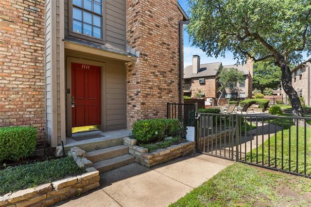 Building Photo - 15221 Berry Trail