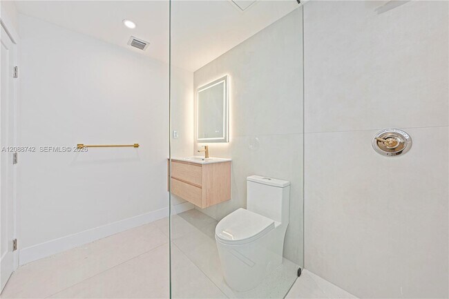 Building Photo - 11300 SW 43rd St