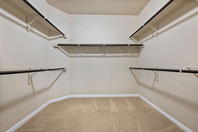 Building Photo - 711 Katmai Cir