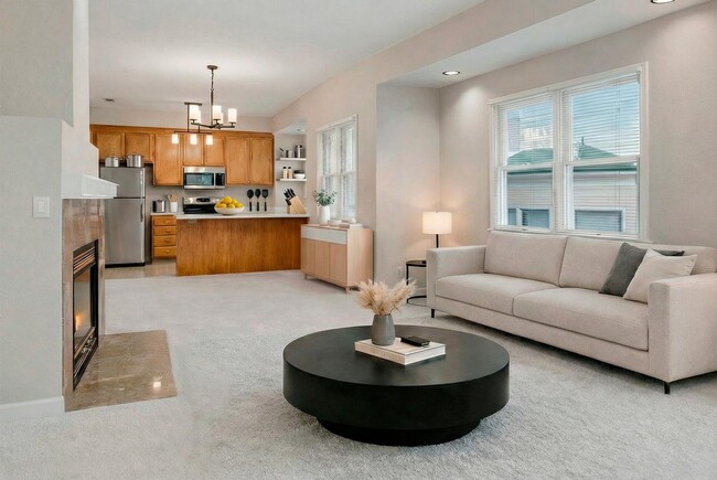 Building Photo - 2330 I St