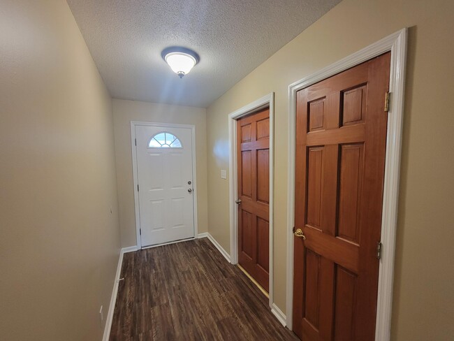 Building Photo - 4514 Harrowgate Rd