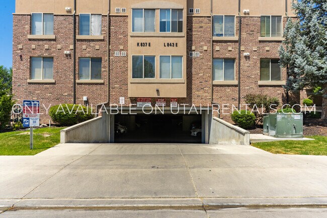 Building Photo - 843 E 620 N St