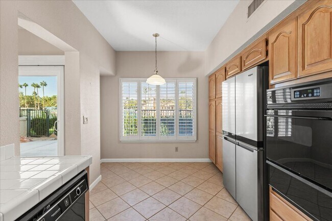 Building Photo - Fabulous Home!