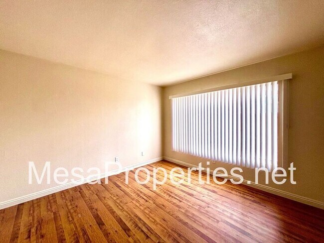 Building Photo - 10850 Villa St