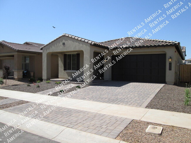 Building Photo - 3866 E Loma Vista St