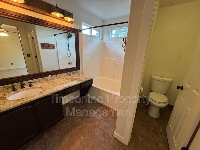 Building Photo - 3548 Bucking Bronco Ct