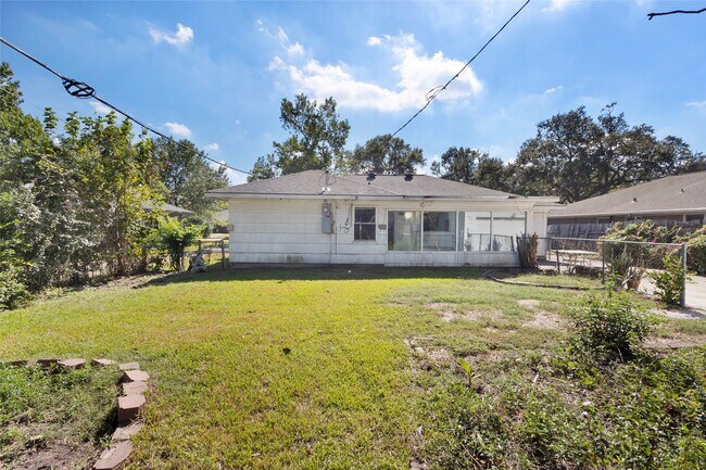 Building Photo - 3102 Conway St