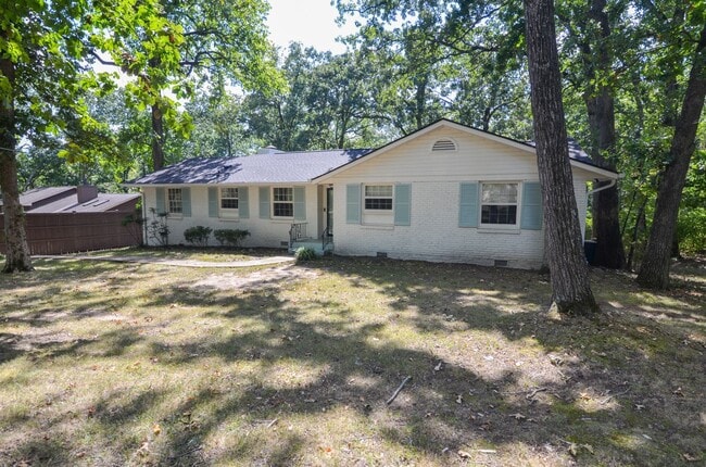 Building Photo - 729 Richfield Dr