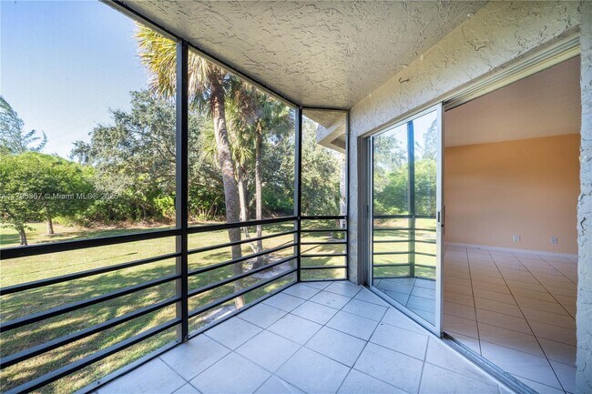 Building Photo - 3100 Riverside Dr