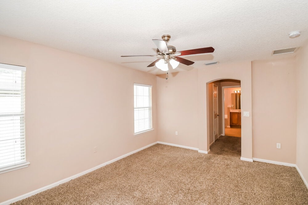 Building Photo - 725 Indigo Run Dr