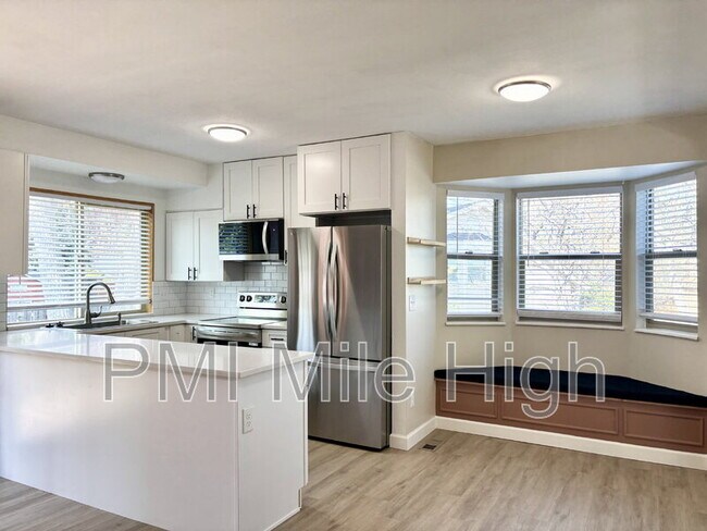 Building Photo - 4498 W 111th Ave