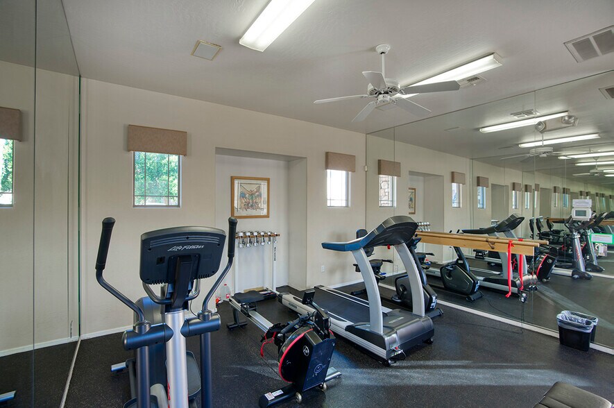 Building Photo - 5450 E McLellan Rd