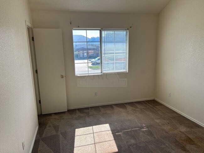 Building Photo - 4307 Jeff Scott Dr