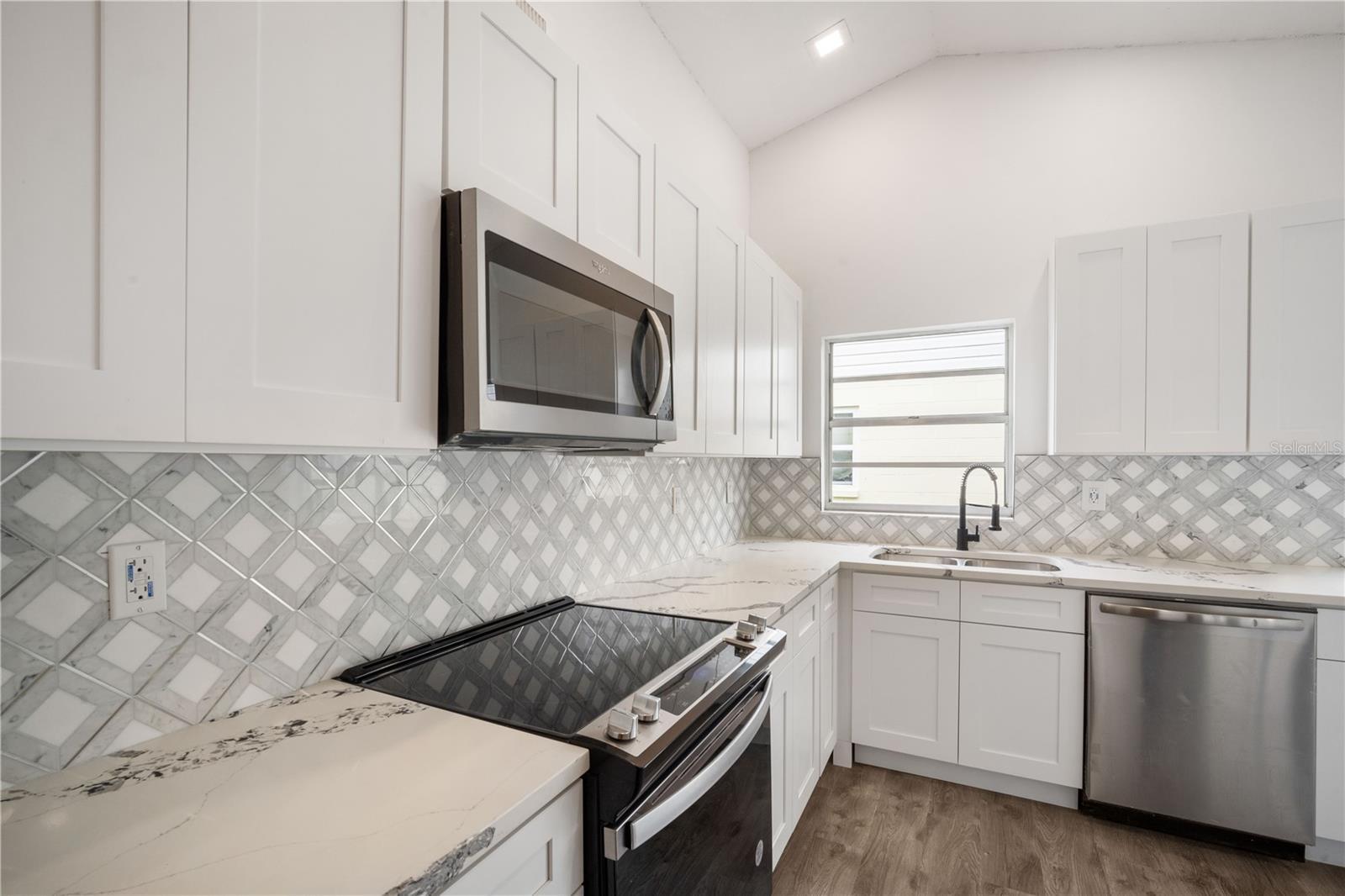 Building Photo - 1814 Tarah Trace Dr
