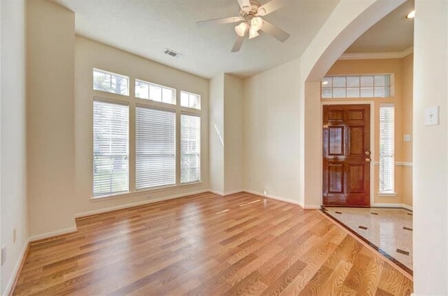 Building Photo - 13130 Georgetown Dr
