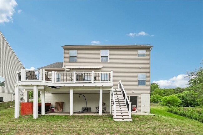 Building Photo - 443 Isabella Ct