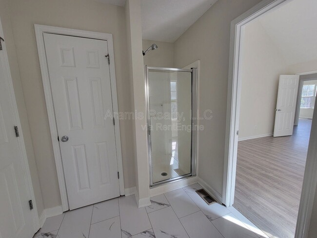 Building Photo - 120 Buddy Blvd