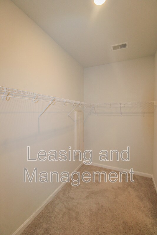 Building Photo - 150 Daniels Creek Cir