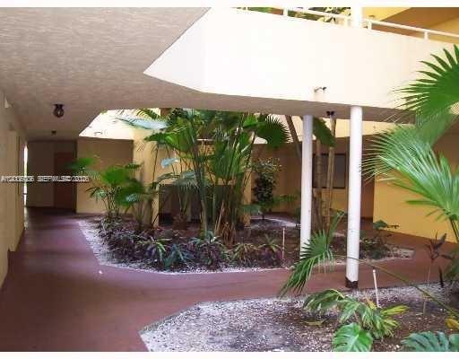 Building Photo - 8205 SW 152nd Ave