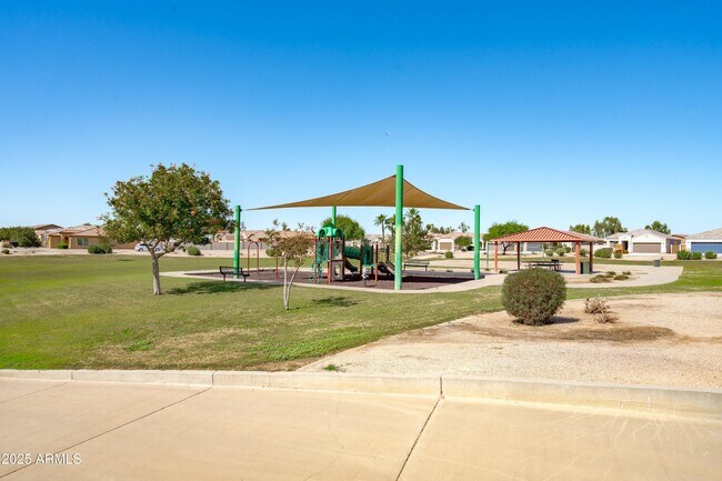 Building Photo - 11527 E Verbina Ln