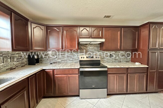 Building Photo - Spacious 4-Bedroom Home with Bonus Loft & Huge Backyard Deck – Available Now!