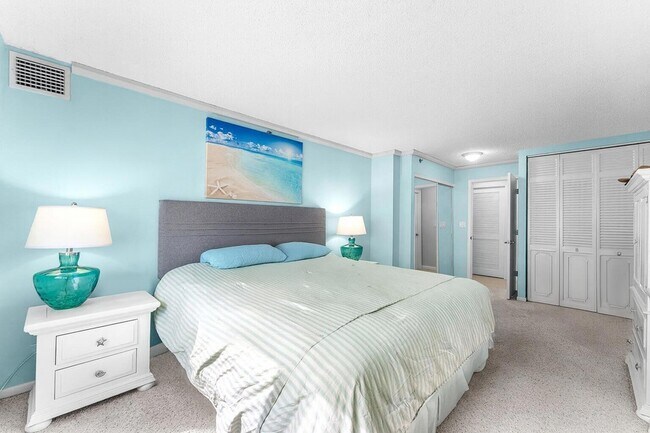 Building Photo - 3215 S Ocean Blvd