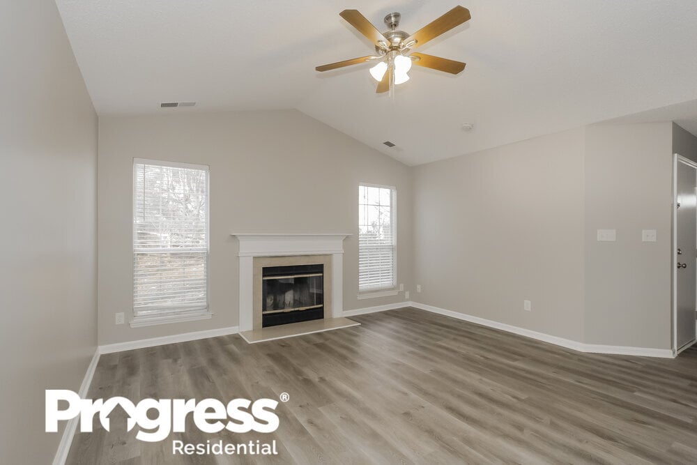 Building Photo - 2601 Clarencefield Dr