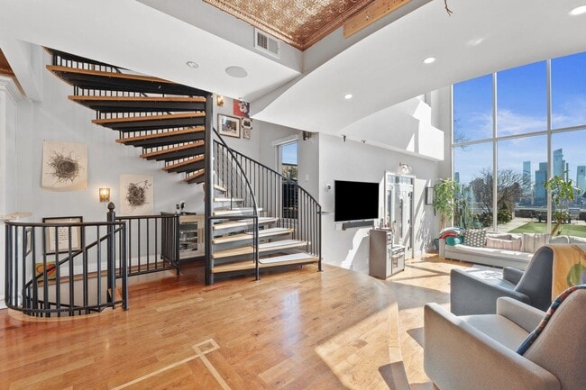 Building Photo - 438 Gregory Ave