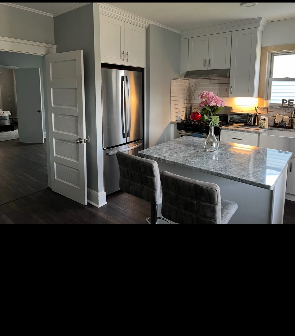 Building Photo - 43 2nd Ave