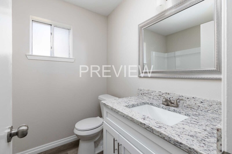 Building Photo - 178 Oakside