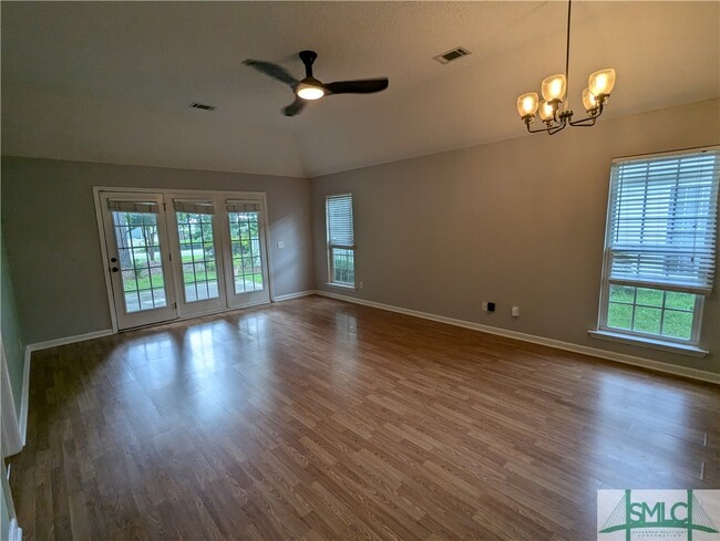 Building Photo - 116 Peregrine Cir